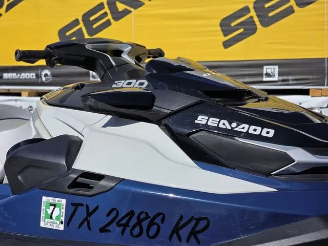 Slide: The Image of Sea-Doo GTX Limited 300 Blue Abyss 2023 - 7