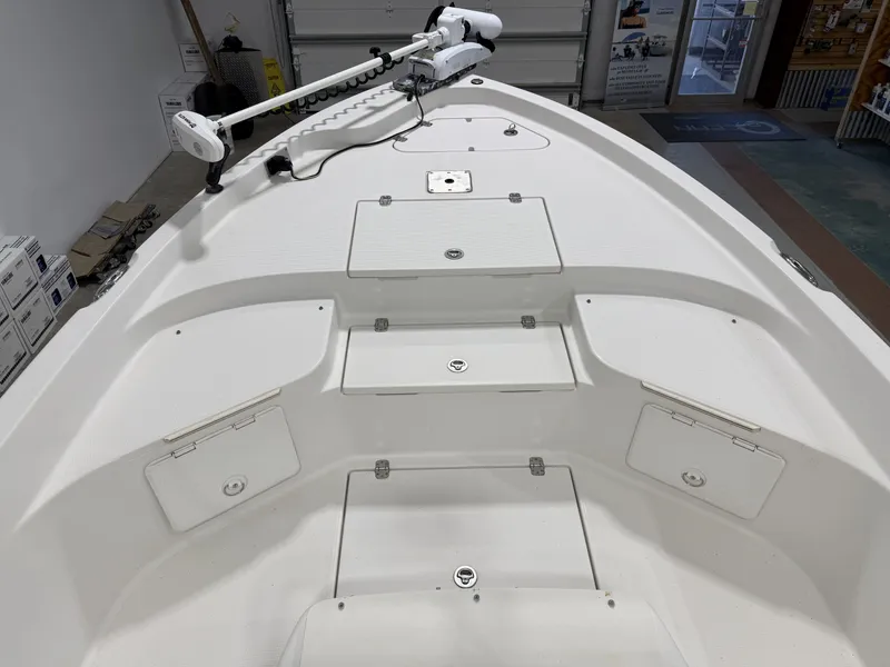 Slide: The Image of Sailfish 2100CC BAY 2013 - 6