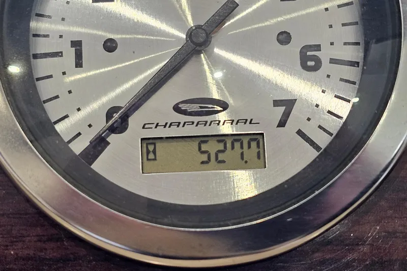 Slide: The Image of Analog clock with digital display on Chaparral Signature 240, 2001 model. - 20