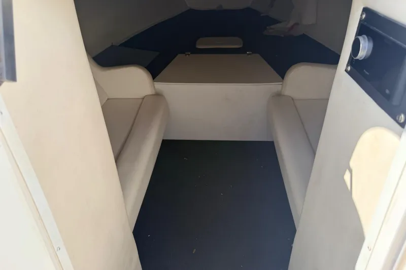 Slide: The Image of Interior of 2007 Donzi 27 ZR boat with Fusion stereo system. - 29