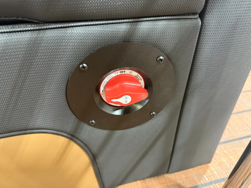 Slide: The Image of Bentley Pontoons Elite 350HP Admiral 253 Quad Lounge Tritoon 2026 - 21