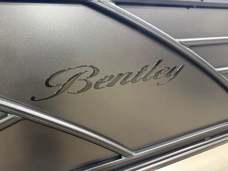 Slide: The Image of Bentley Pontoons Elite 350HP Admiral 253 Quad Lounge Tritoon 2026 - 45