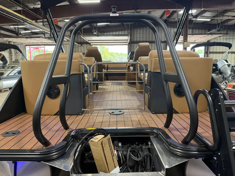 Slide: The Image of Bentley Pontoons Elite 350HP Admiral 253 Quad Lounge Tritoon 2026 - 54