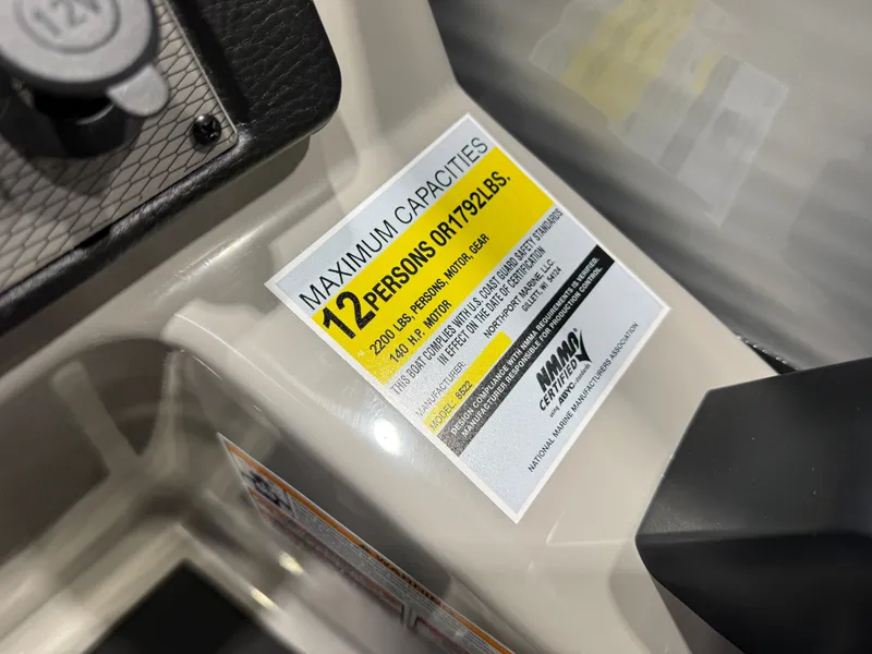 Slide: The Image of Montego Bay 8522 Swingback Premium Deluxe Pontoon & Honda 4-Stroke EFI 2026 - 15