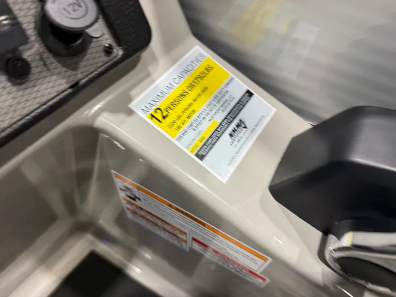 Slide: The Image of Montego Bay 8522 Swingback Premium Deluxe Pontoon & Honda 4-Stroke EFI 2026 - 16