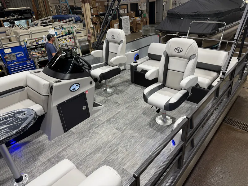 Slide: The Image of Montego Bay 8522 Swingback Premium Deluxe Pontoon & Honda 4-Stroke EFI 2026 - 3