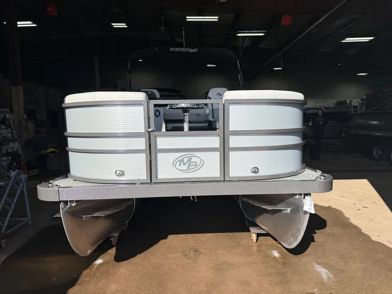 Slide: The Image of Montego Bay 8522 Swingback Premium Deluxe Pontoon & Honda 4-Stroke EFI 2026 - 31