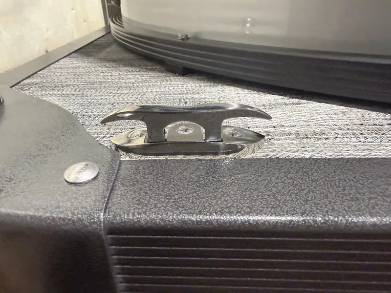 Slide: The Image of Montego Bay 8522 Swingback Premium Deluxe Pontoon & Honda 4-Stroke EFI 2026 - 33