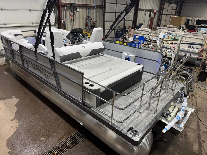 Slide: The Image of Montego Bay 8522 Swingback Premium Deluxe Pontoon & Honda 4-Stroke EFI 2026 - 44