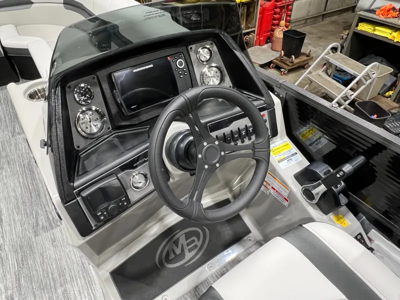 Slide: The Image of Montego Bay 8522 Quad Lounger BR Deluxe Pontoon & Honda 4-Stroke EFI 2026 - 12