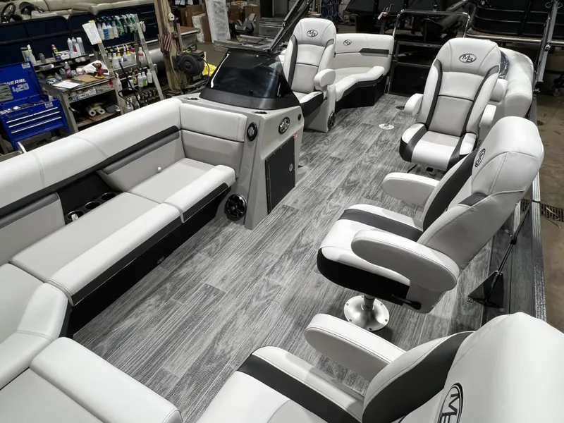 Slide: The Image of Montego Bay 8522 Quad Lounger BR Deluxe Pontoon & Honda 4-Stroke EFI 2026 - 21