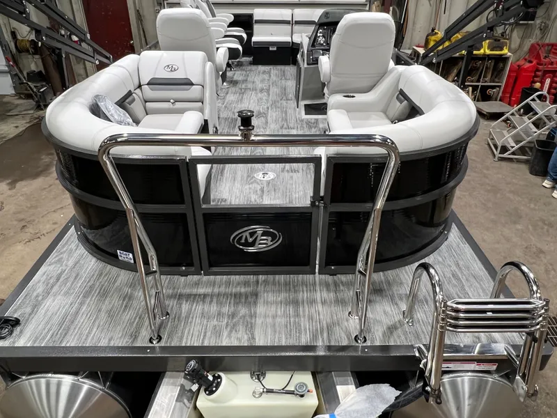 Slide: The Image of Montego Bay 8522 Quad Lounger BR Deluxe Pontoon & Honda 4-Stroke EFI 2026 - 25