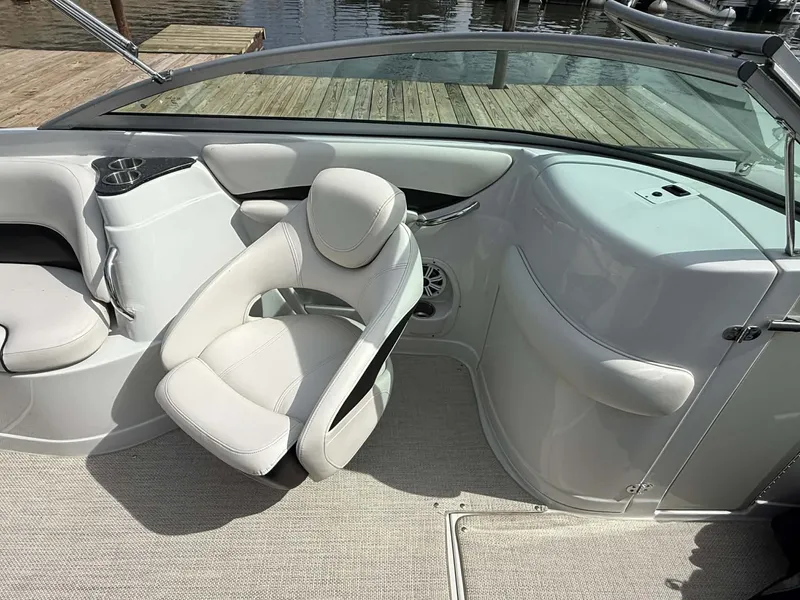 Slide: The Image of Crownline Boats 240 LS 2008 - 12