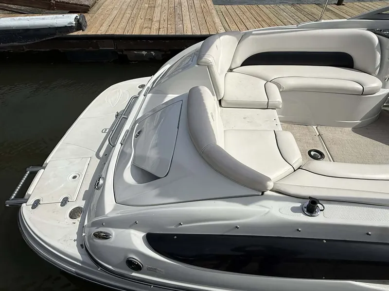 Slide: The Image of Crownline Boats 240 LS 2008 - 14