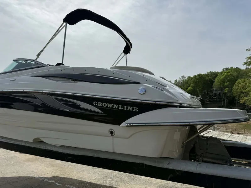 Slide: The Image of Crownline Boats 240 LS 2008 - 16