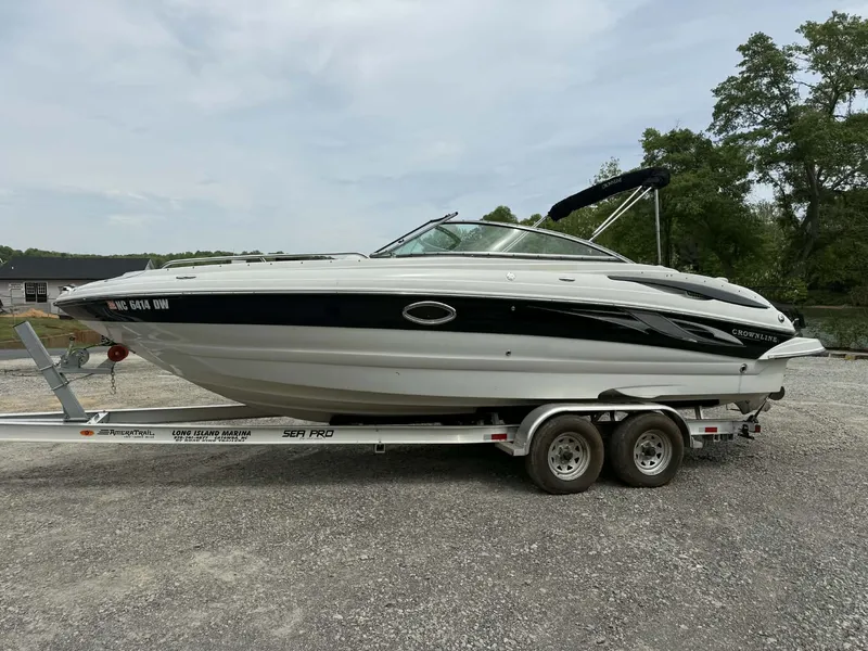 Slide: The Image of Crownline Boats 240 LS 2008 - 19