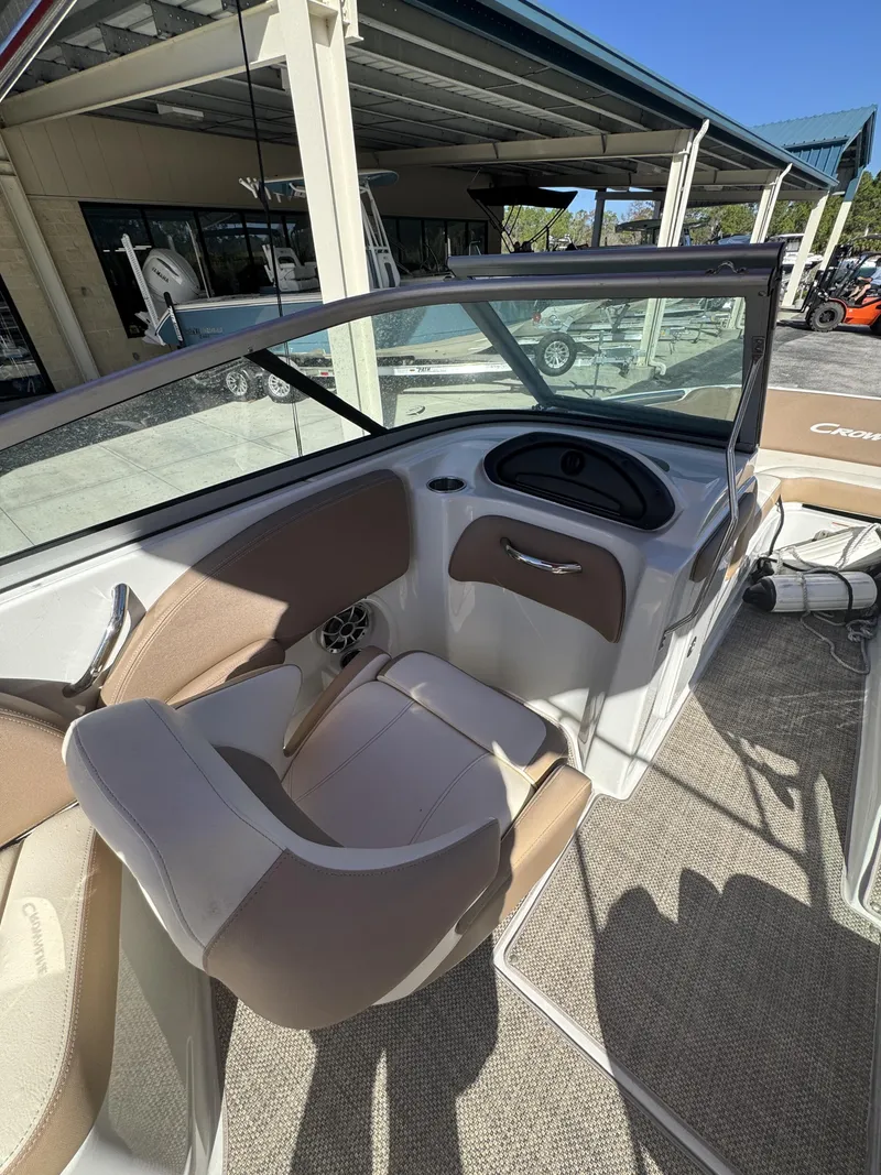 Slide: The Image of Crownline Boats Eclipse E21 XS 2018 - 13