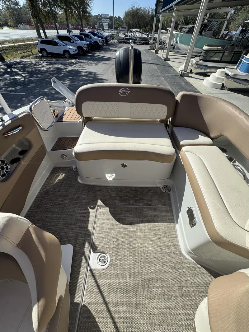 Slide: The Image of Crownline Boats Eclipse E21 XS 2018 - 19