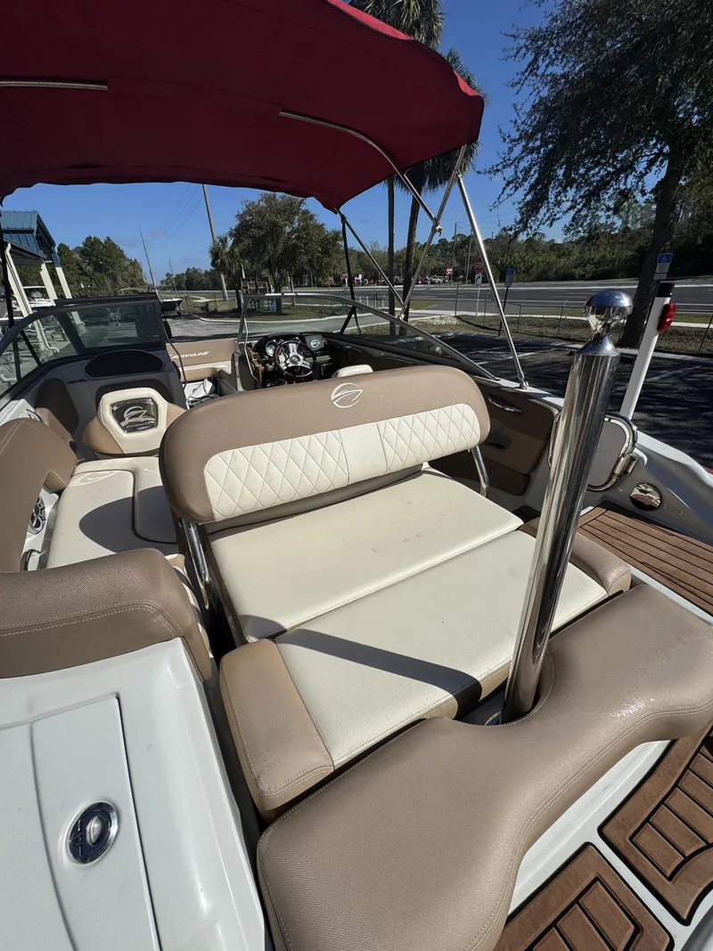 Slide: The Image of Crownline Boats Eclipse E21 XS 2018 - 23