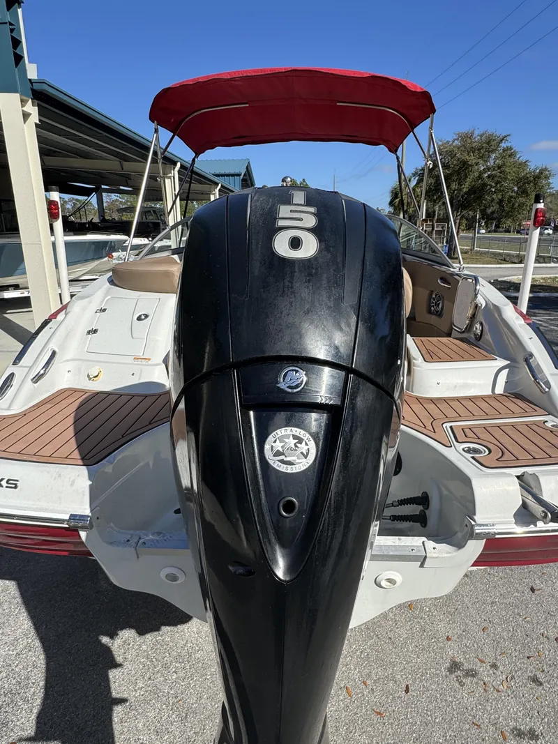 Slide: The Image of Crownline Boats Eclipse E21 XS 2018 - 26