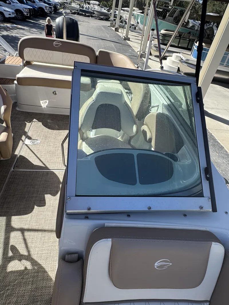 Slide: The Image of Crownline Boats Eclipse E21 XS 2018 - 33