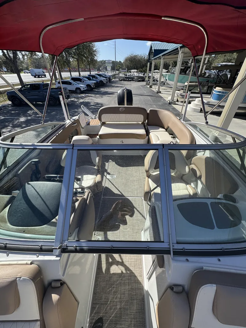 Slide: The Image of Crownline Boats Eclipse E21 XS 2018 - 34