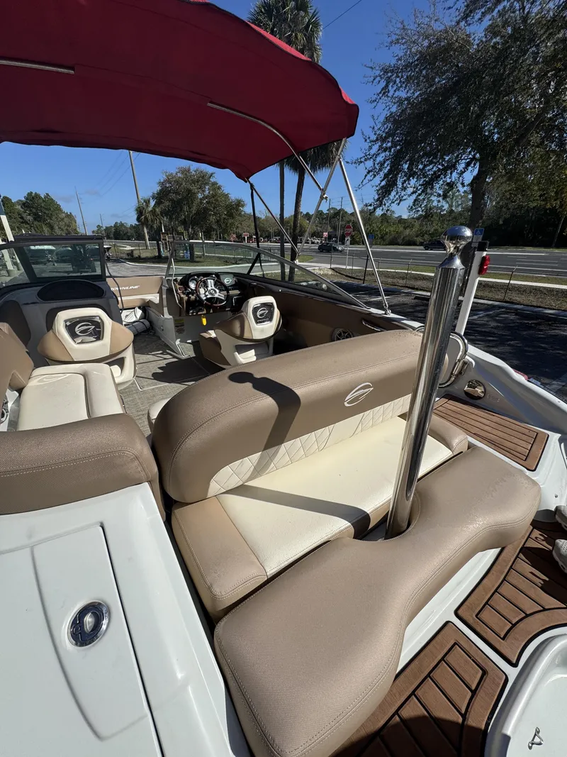 Slide: The Image of Crownline Boats Eclipse E21 XS 2018 - 36