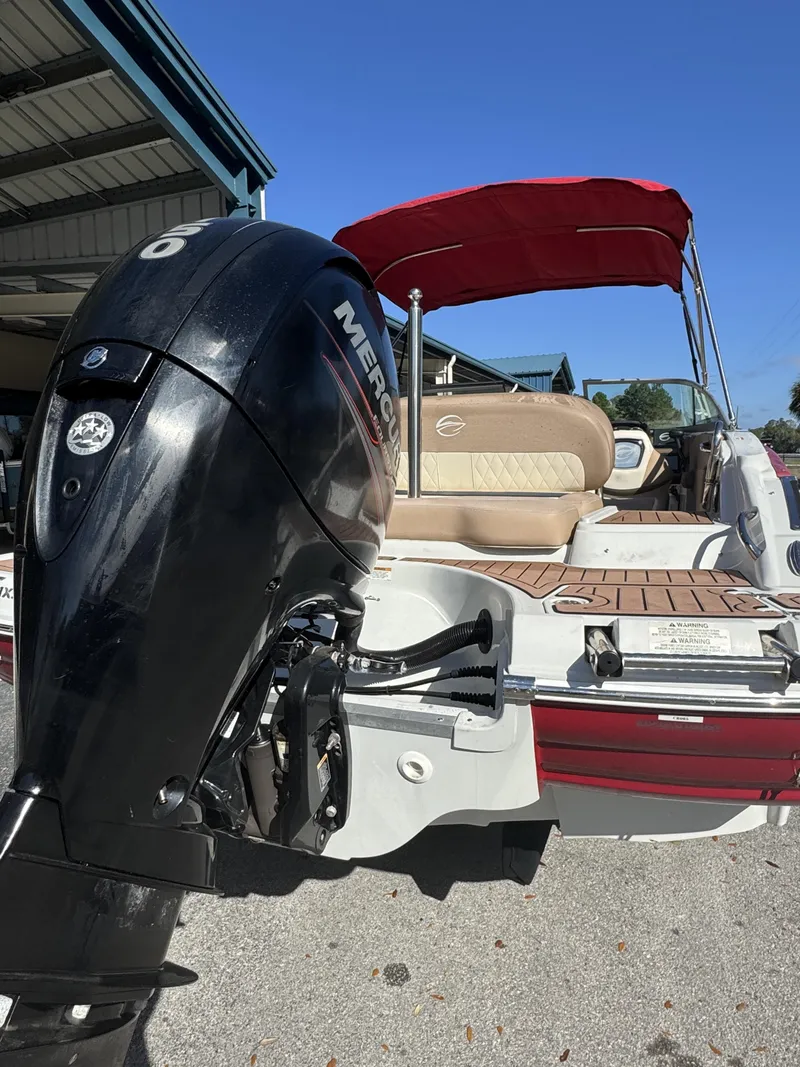 Slide: The Image of Crownline Boats Eclipse E21 XS 2018 - 6