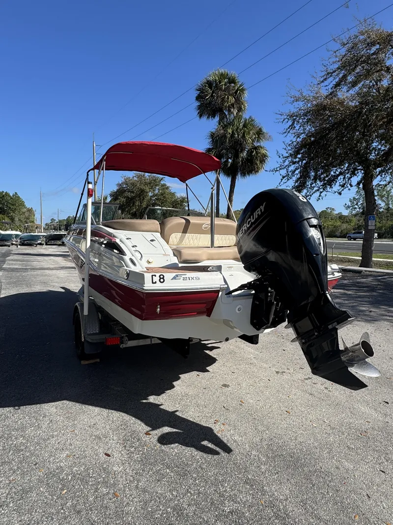 Slide: The Image of Crownline Boats Eclipse E21 XS 2018 - 7