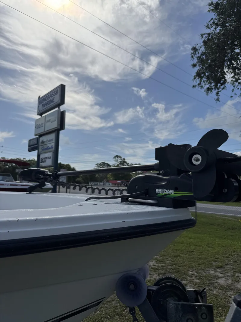 Slide: The Image of Angler 2200 2002 - 19