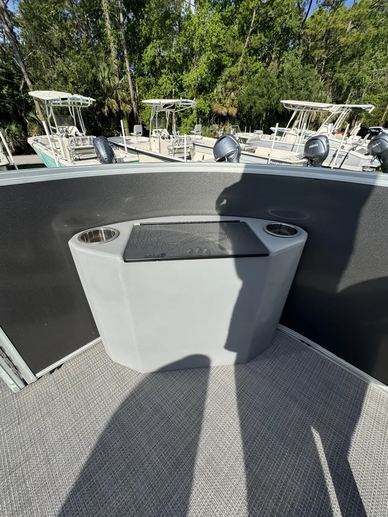 Slide: The Image of Bentley Pontoons LE 180 3 POINT 2023 - 23