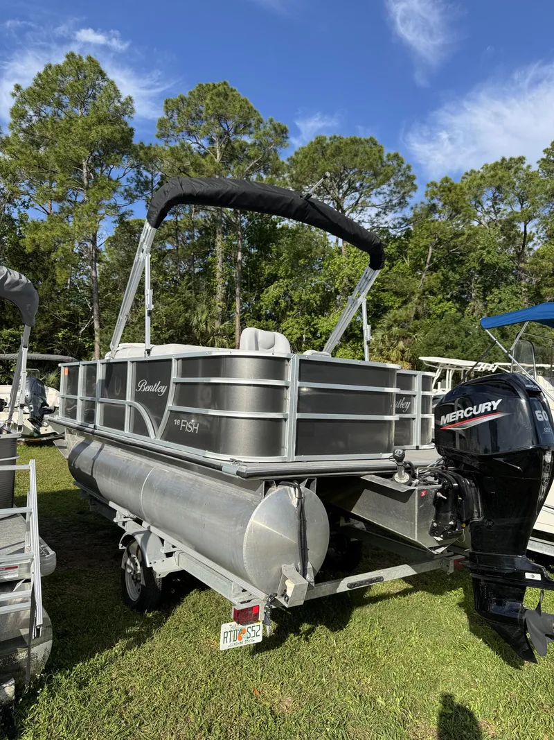 Slide: The Image of Bentley Pontoons LE 180 3 POINT 2023 - 3