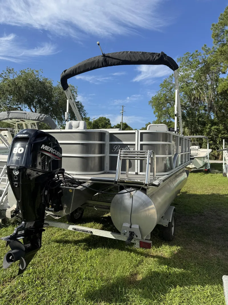 Slide: The Image of Bentley Pontoons LE 180 3 POINT 2023 - 7