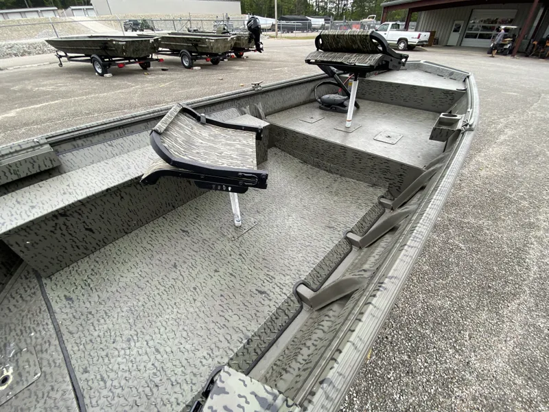 Slide: The Image of War Eagle Sportsman 648LDV 2025 - 16