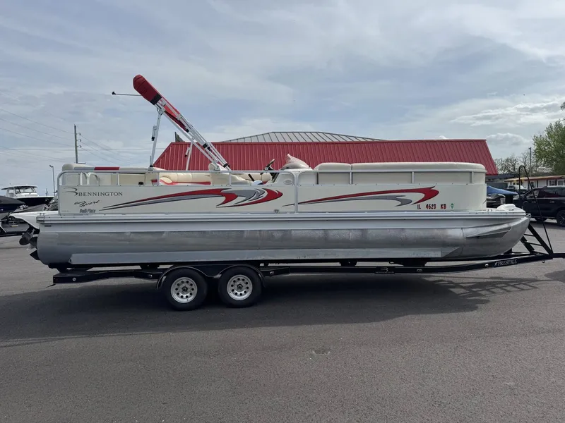 Slide: The Image of Bennington 2575RLi 2007 - 16