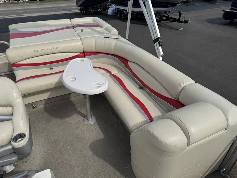 Slide: The Image of Bennington 2575RLi 2007 - 8