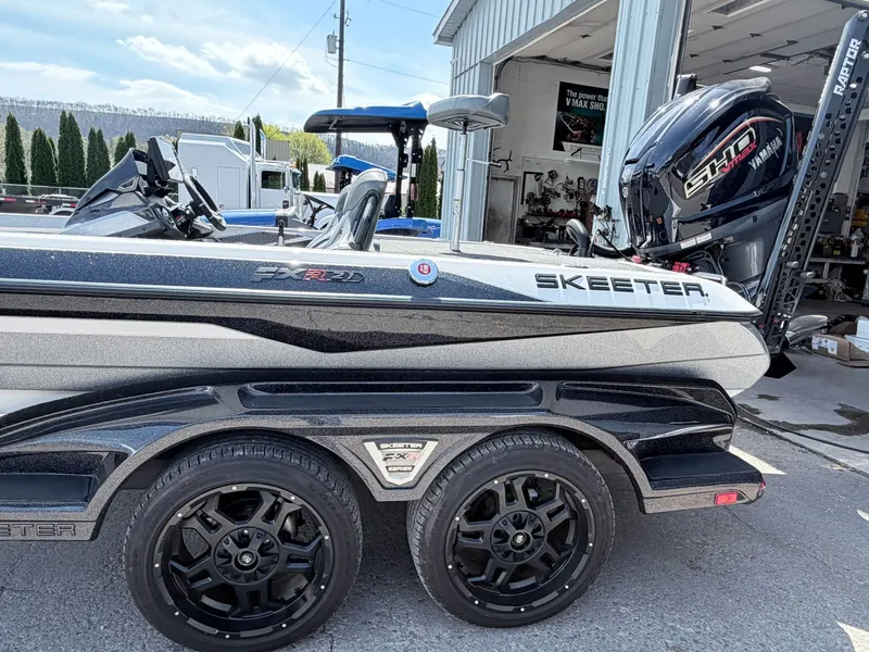 The Image of Skeeter FXR21 L - IN STOCK NOW 2022 - 1