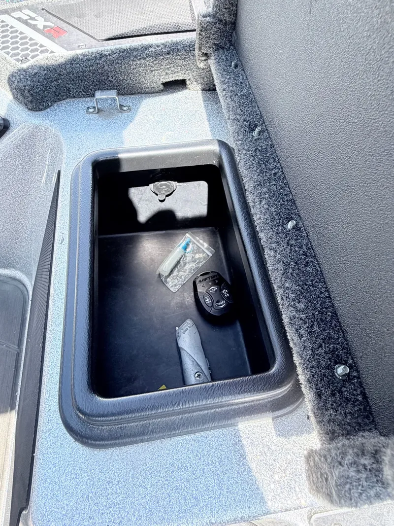 Slide: The Image of Skeeter FXR21 L - IN STOCK NOW 2022 - 22