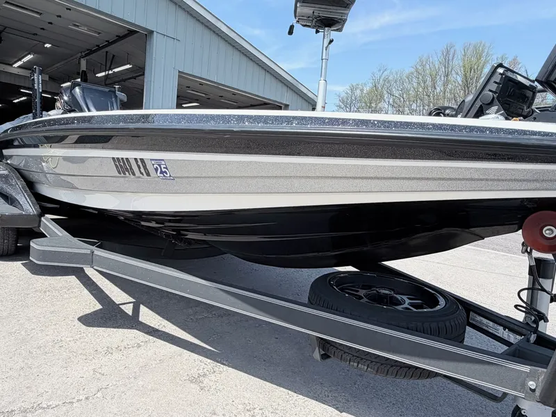 Slide: The Image of Skeeter FXR21 L - IN STOCK NOW 2022 - 26