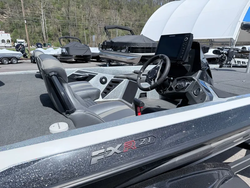 Slide: The Image of Skeeter FXR21 L - IN STOCK NOW 2022 - 5