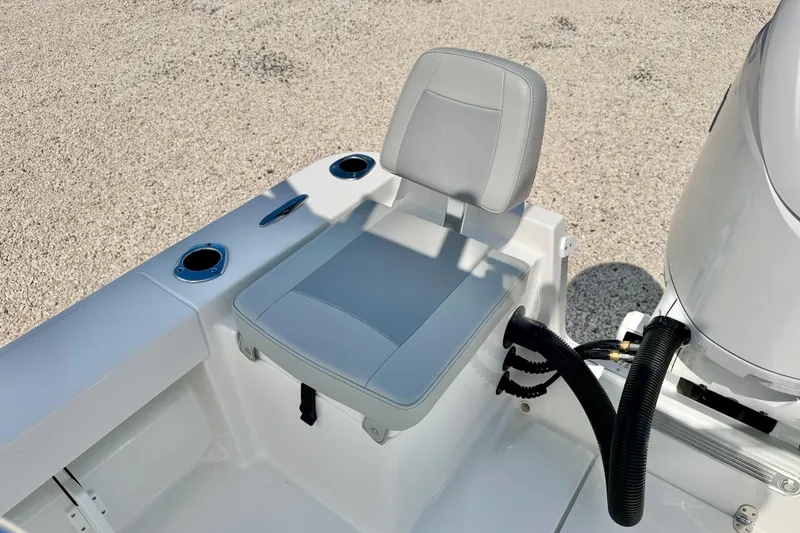 Slide: The Image of 2026 Bay Rider 219 Bay boat seat and motor detail, showcasing modern design and functionality. - 32