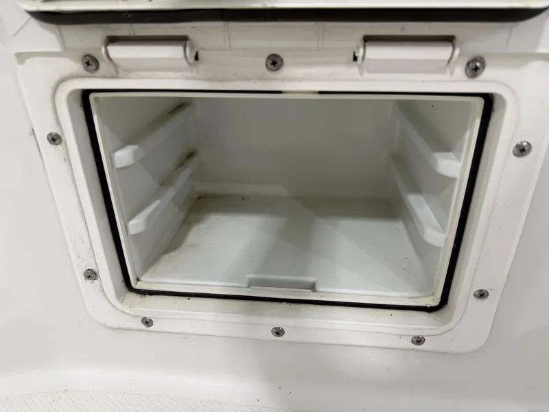 Slide: The Image of Sailfish 2100CC BAY 2013 - 19