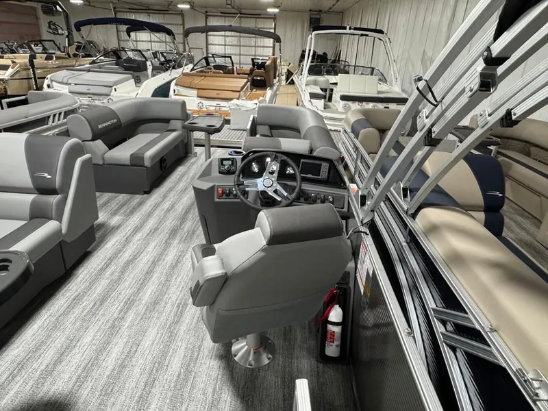 Slide: The Image of Bennington 20SL 2025 - 12