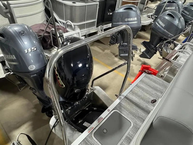 Slide: The Image of Bennington 20SL 2025 - 14