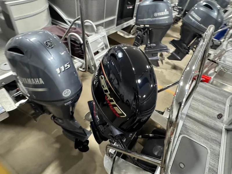 Slide: The Image of Bennington 20SL 2025 - 15