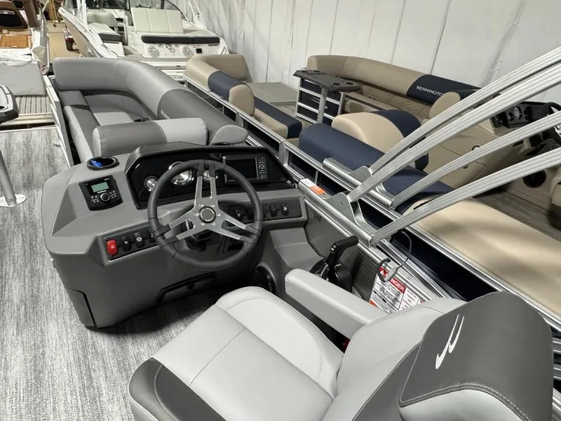 Slide: The Image of Bennington 20SL 2025 - 7