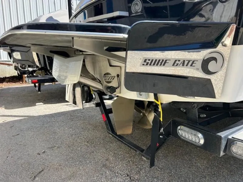 Slide: The Image of Malibu Wakesetter 23 MXZ 2022 - 4