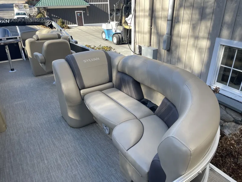 Slide: The Image of Sylvan Mirage 8524 LZ 2022 - 5