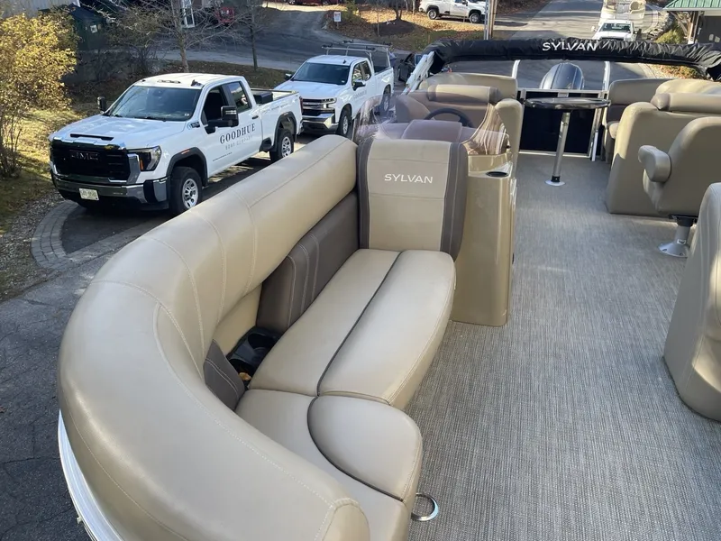 Slide: The Image of Sylvan Mirage 8524 LZ 2022 - 6