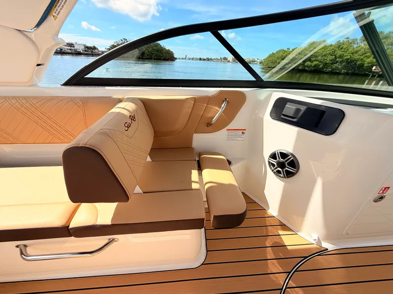 Slide: The Image of Sea Ray SDX 230 Outboard 2027 - 37